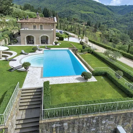 Villa Caiano Giglio