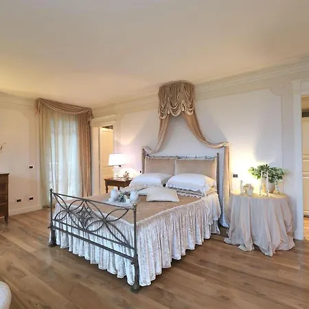 Villa Caiano Giglio